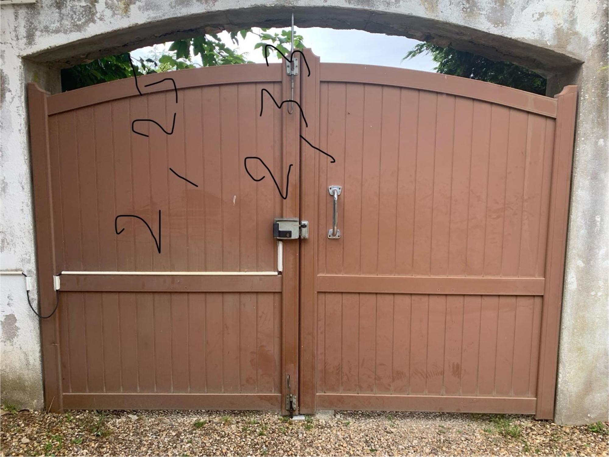Maison Marylene Possibilite De Louer 2 Chambres Et Un Lit 1Place Supplementaire Ici C'Est Calme Et Simple Entretien Et Petit Dejeuner A Regler Sur Place Vous Gagnez 16 Pour-Cent Givry  Exterior photo